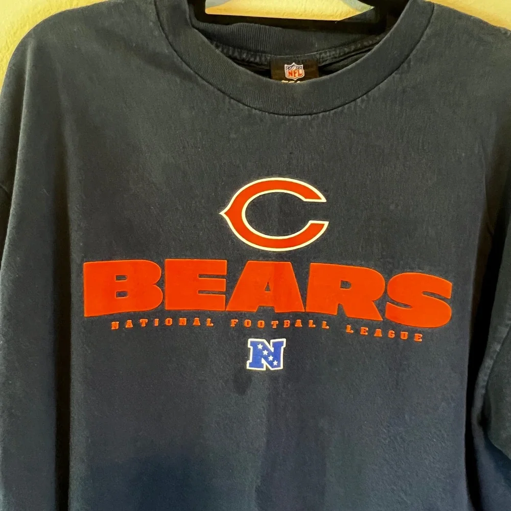 NFL Team Apparel Chicago Bears Long Sleeve Shirt Navy Blue Mens Large Graphic